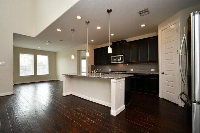 Building Photo - 27002 Triana River Cir