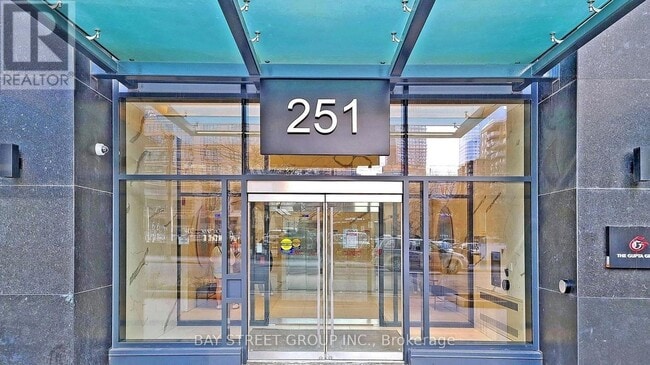 Photo du bâtiment - 251-1251 Jarvis St