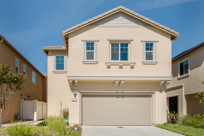 Building Photo - 207 Silver Fir Ct