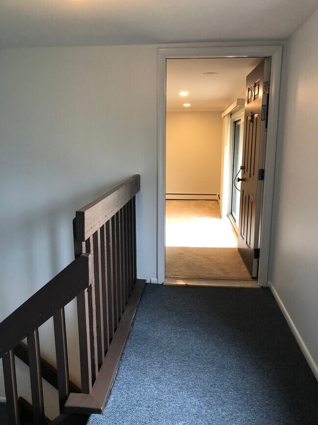 Foto del edificio - 825 S Dwyer Ave