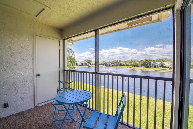 Building Photo - 12829 Briarlake Dr