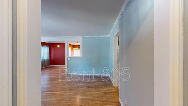 Building Photo - 3116 Entrada Dr