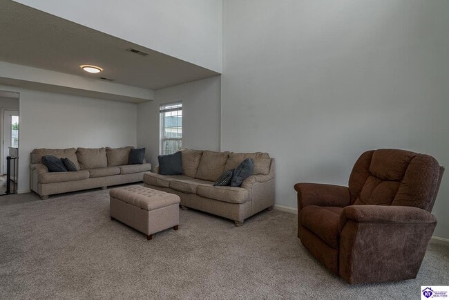 Building Photo - 310 Ivy Pointe Dr