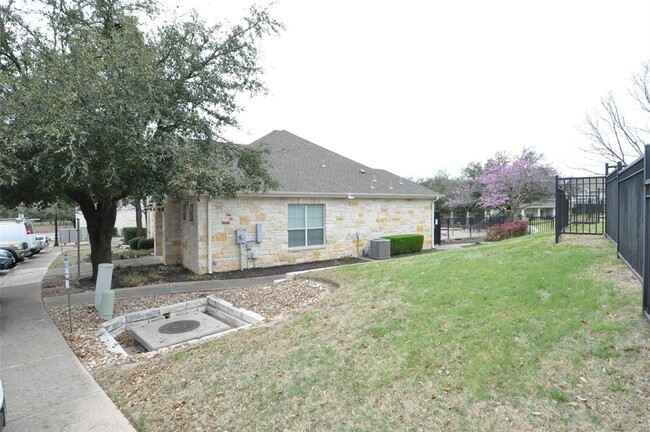 Building Photo - 1900 Scofield Ridge Pkwy
