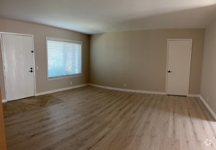 Building Photo - 5 Firwood