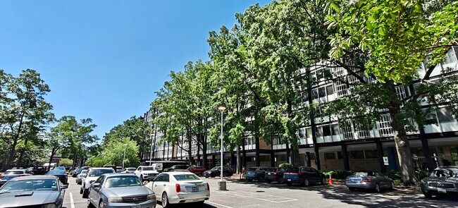 Foto del edificio - 1301 Delaware Ave SW