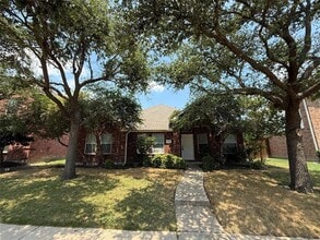 Building Photo - 1535 Sleepy Hollow Dr