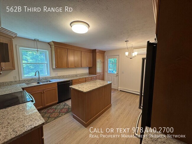 Foto del edificio - 562B Third Range Rd-