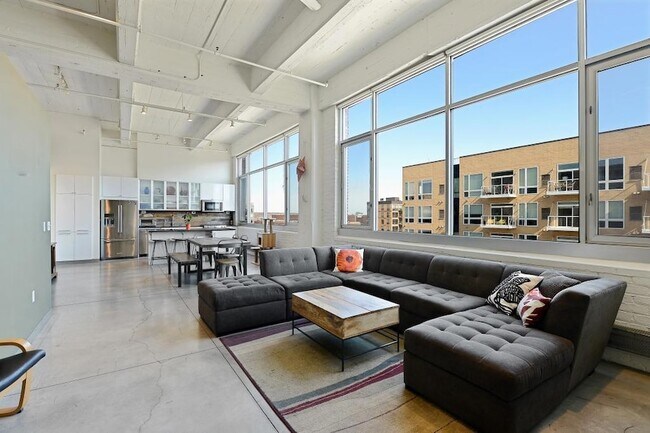 Foto del edificio - 700 N Washington Ave