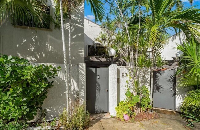 Foto del edificio - 4718 SW 67th Ave