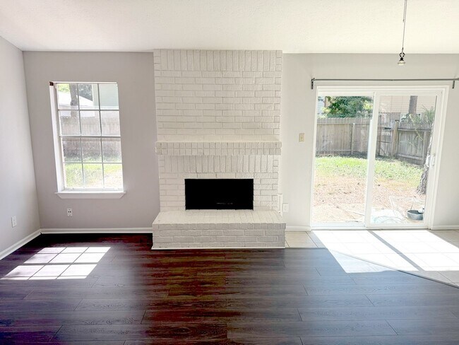 Building Photo - 28 Rockfern Ct