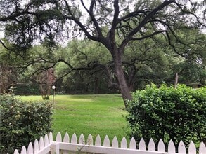 Building Photo - 1601 Faro Dr