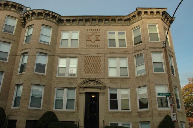 Foto del edificio - 7 Mount Hood Rd