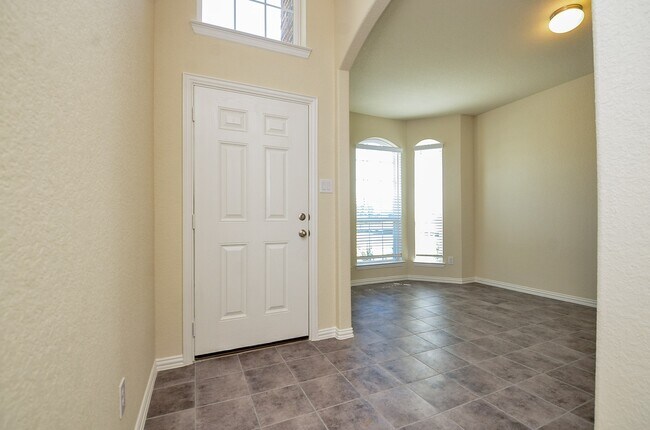 Foto del edificio - 5118 Brookshire Pass Dr