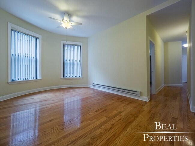Foto del edificio - 3637 N Paulina St