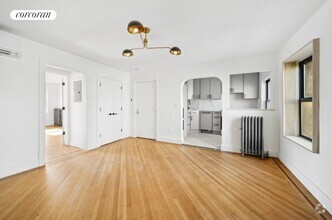 Building Photo - 366 Clermont Ave