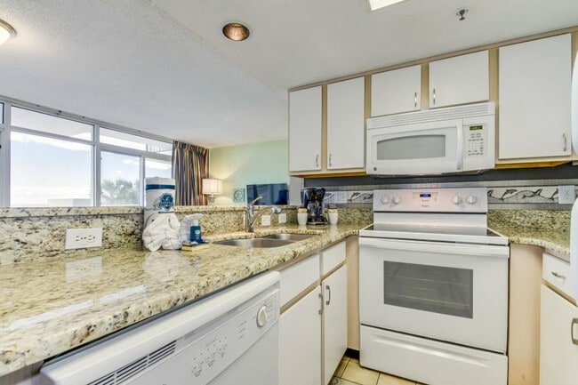 Foto del edificio - 1700 N Ocean Blvd