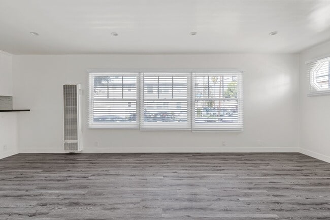 Building Photo - 241 Bonito Ave