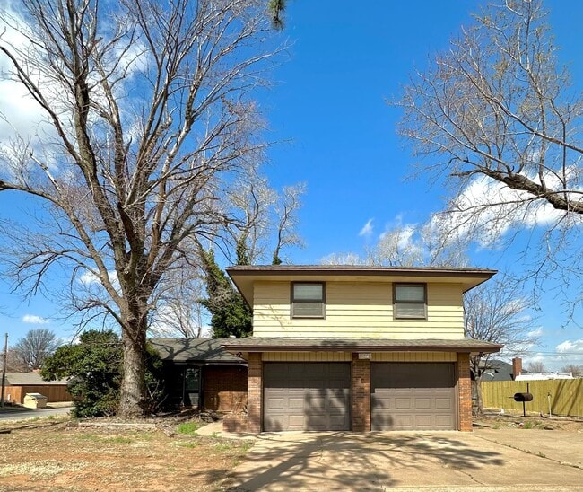 Building Photo - Remodeled to Gorgeous!