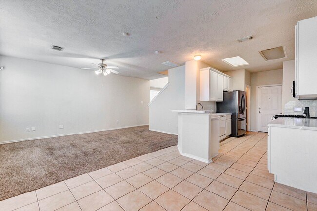 Building Photo - 13106 Peppergate Ln