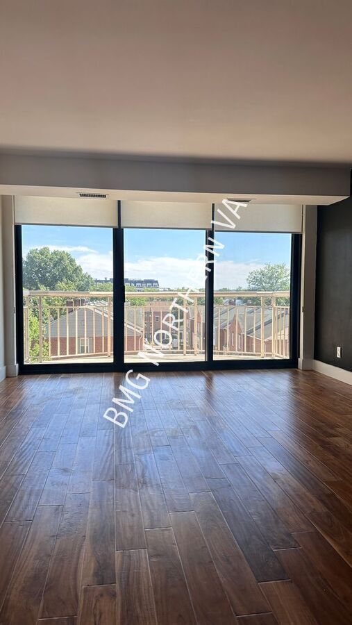 Building Photo - 1200 Braddock Pl