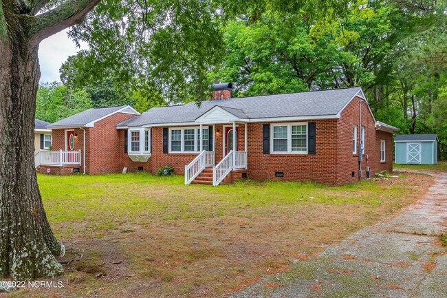Building Photo - 120 Bulluck Ave