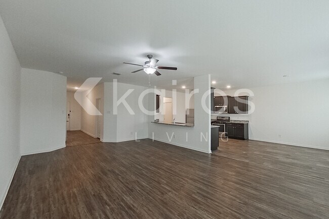 Foto del edificio - 914 Shady Brk