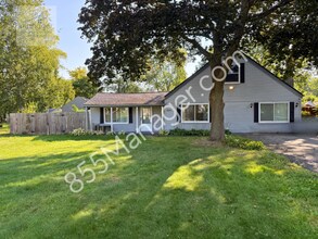 Building Photo - 1840 Manse Rd