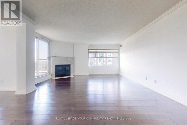 Building Photo - 18-818 Concorde Pl
