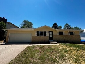Building Photo - 4945 Wandering Cir