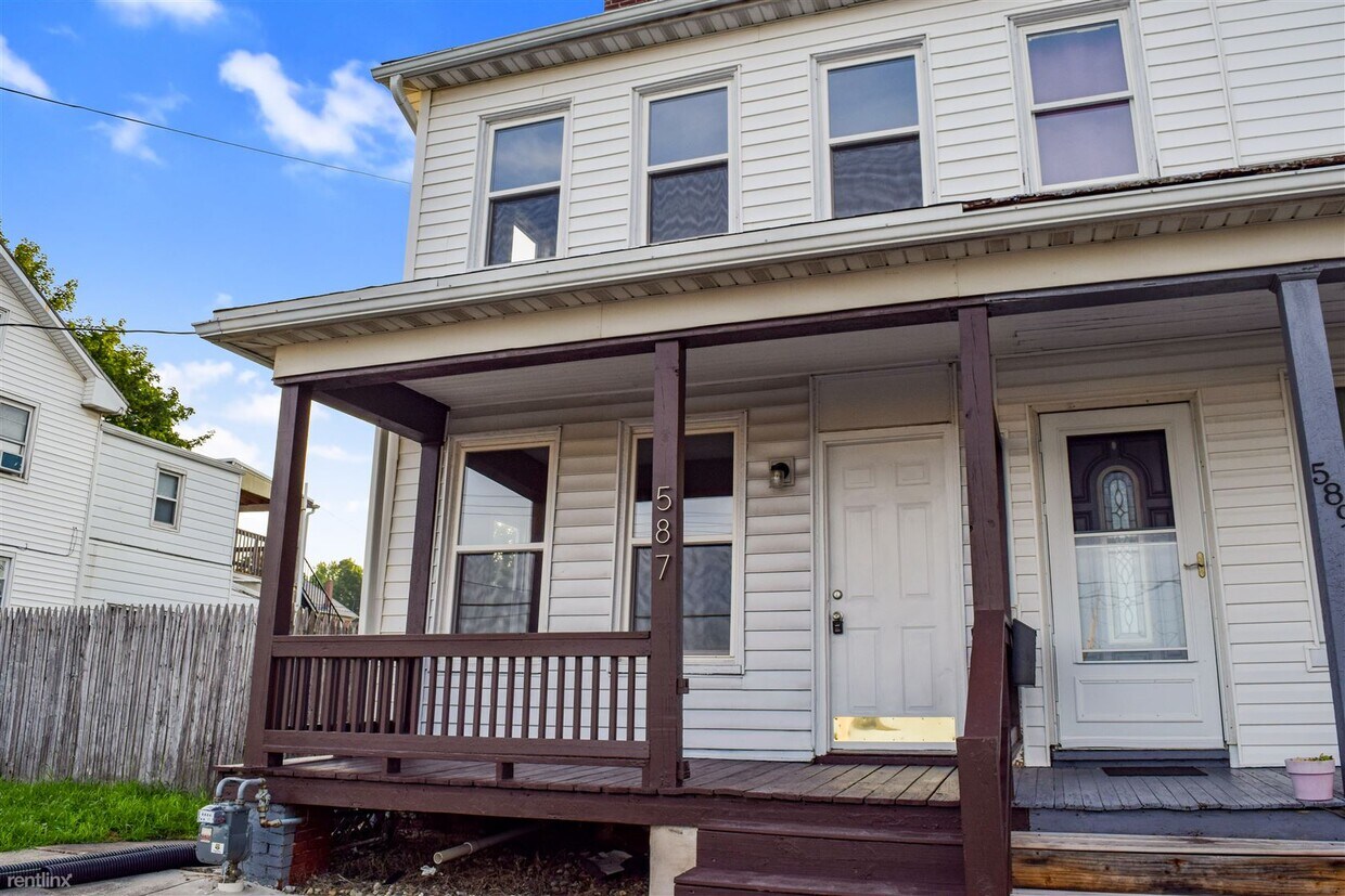 Primary Photo - 3 br, 1 bath House - 587 S Ogontz St