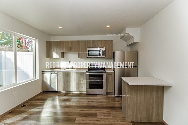 Foto del edificio - 11920 E 2nd Ln