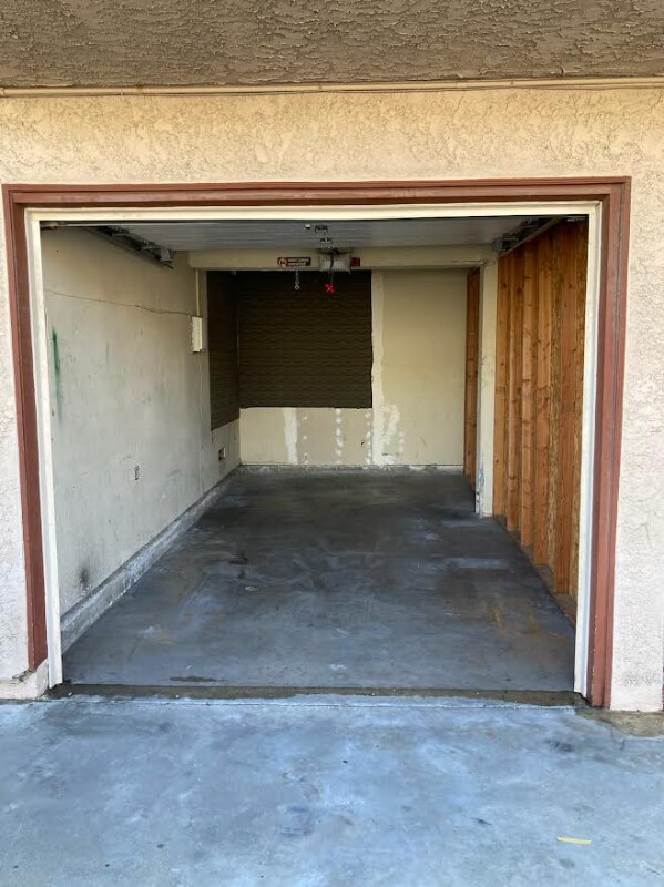 Primary Photo - 4425 Farquhar Ave