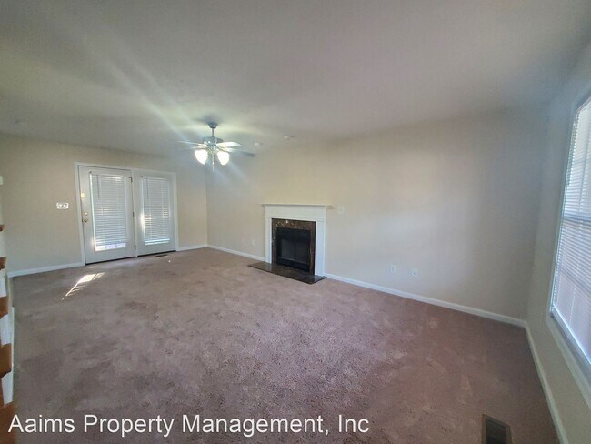 Building Photo - 3 br, 2.5 bath House - 213 Kristin Avenue