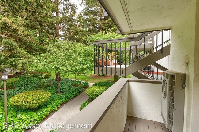 Foto del edificio - 1 br, 1 bath House - 701 San Conrado Ter #3
