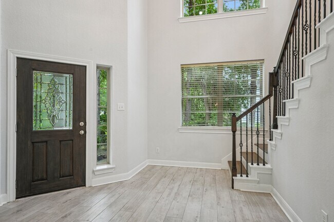 Building Photo - 90 Panterra Way