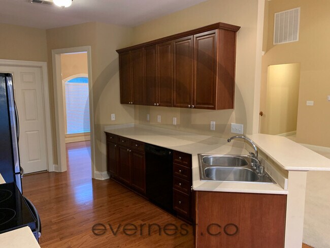 Building Photo - 4116 Old Cahaba Pkwy