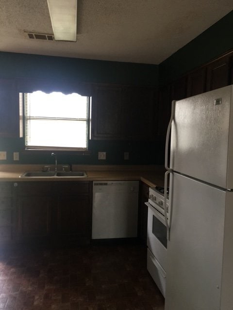 Building Photo - 15005 Smalling Rd