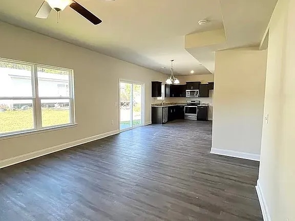 Building Photo - 719 Mill Creek Cir