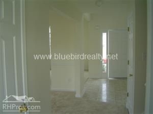 Building Photo - 900 Hollybrook Dr