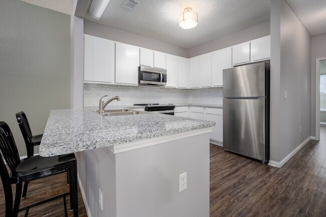 Área de cocina - The Edge at Norman Condos