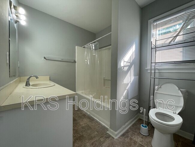 Foto del edificio - 117 Beechwood Ave