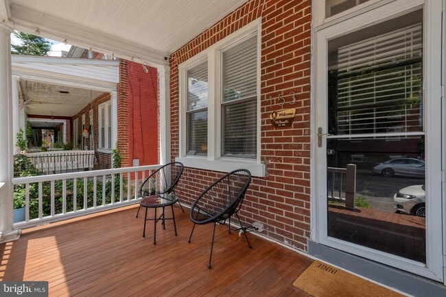 Foto del edificio - 153 E Ross St