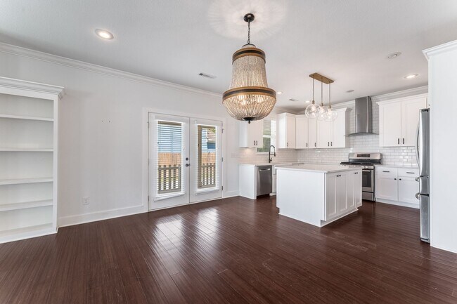 Foto del edificio - Modern 3-Bedroom Home with Open Layout in ...
