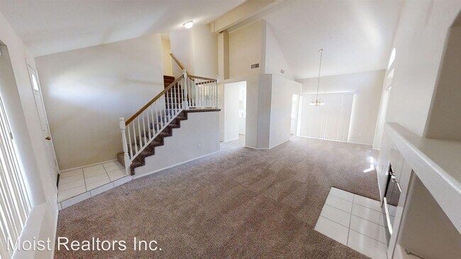 Building Photo - 3 br, 2.5 bath House - 34825 Tara Lane