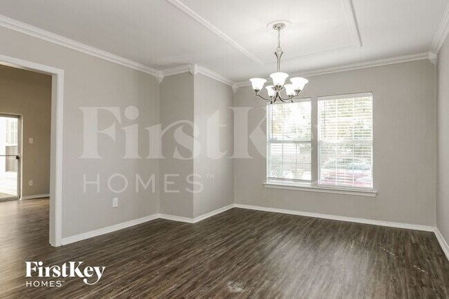 Foto del edificio - 1705 Wallingford Dr
