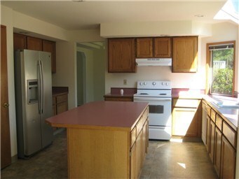 Building Photo - South Renton/North Kent 3 bed 2.5 bath hom...