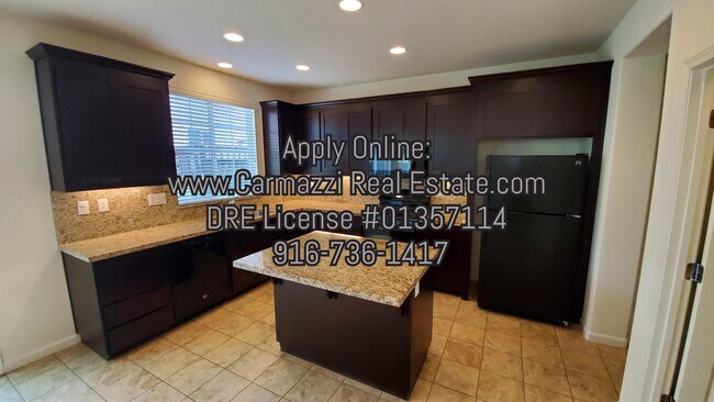 Building Photo - 256 Barnhill Dr