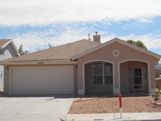 Building Photo - 6500 Berringer St