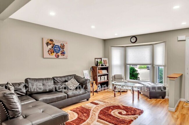 Foto del edificio - 22 Hickory Ct